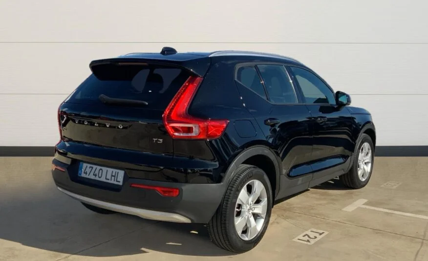 Volvo XC40 trasera